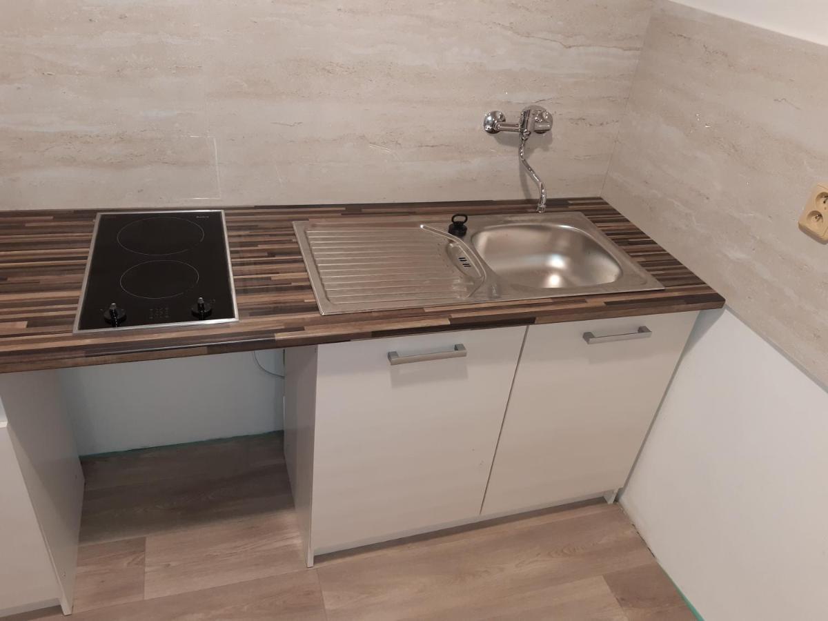 Staj Zaksin - Spejchar Apartment Duba Bagian luar foto
