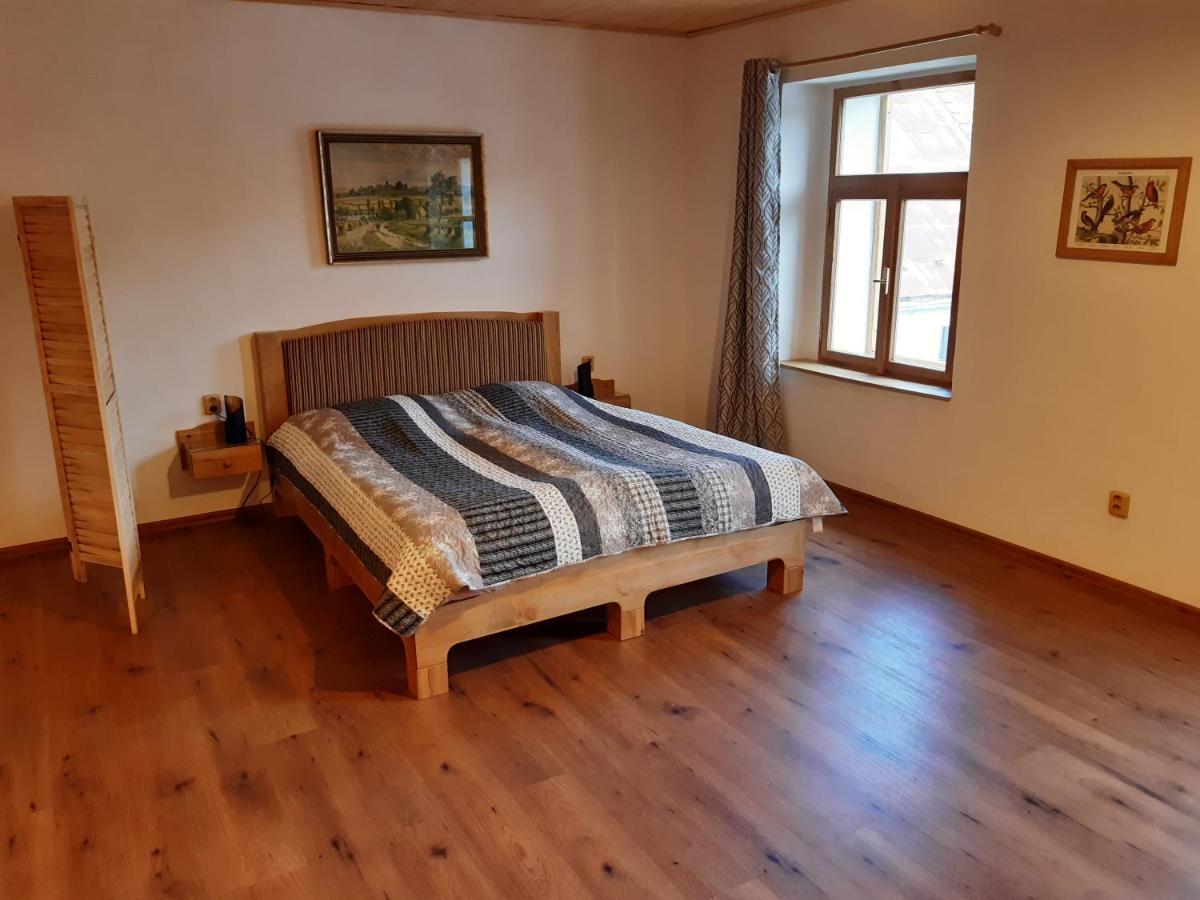 Staj Zaksin - Spejchar Apartment Duba Bagian luar foto